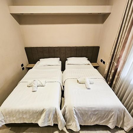 Sunflower Twin Room Tiran Dış mekan fotoğraf